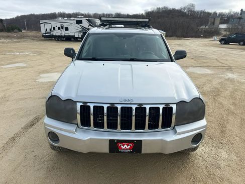 Used 2007 Jeep Grand Cherokee Limited w/ Trailer Tow Group IV image 3