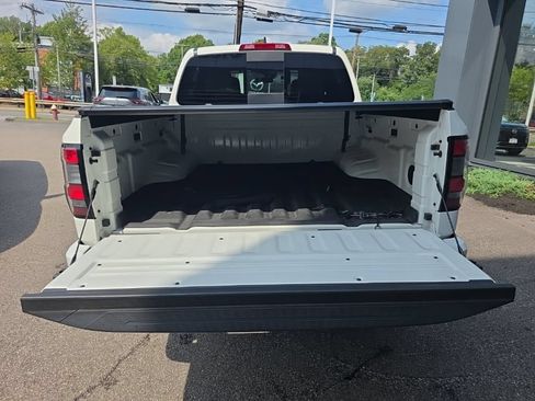 Used 2024 Nissan Frontier PRO-4X w/ Off-Road Protection Package AWD/4WD image 12