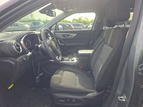 Used 2024 Chevrolet Blazer LT w/ Convenience Package FWD image 5
