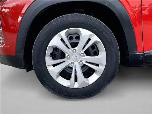 Used 2024 Chevrolet Trax LS FWD image 10