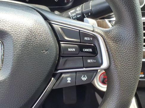 Used 2020 Honda Accord EX image 22