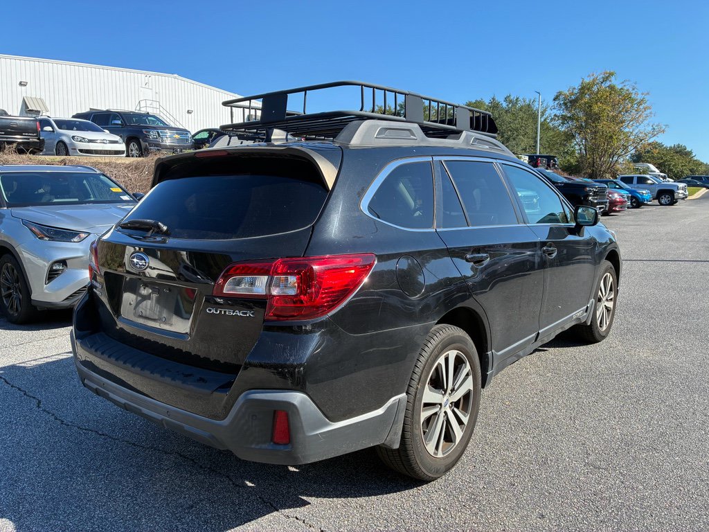 Used 2018 Subaru Outback 2.5i Limited AWD/4WD image 5