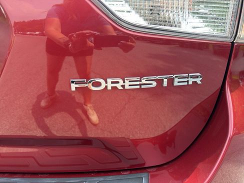 Used 2022 Subaru Forester Premium AWD/4WD image 29