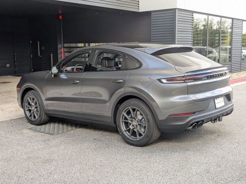 Used 2026 Porsche Cayenne Coupe AWD/4WD image 3