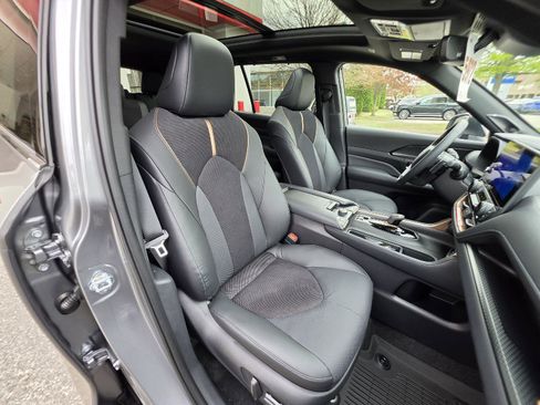 New 2026 Toyota Grand Highlander AWD Hybrid image 19