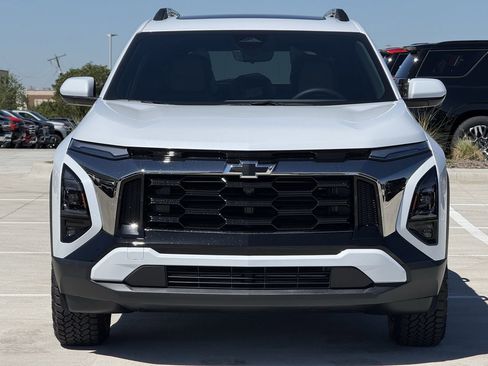 New 2026 Chevrolet Equinox ACTIV w/ Convenience Package III FWD image 7