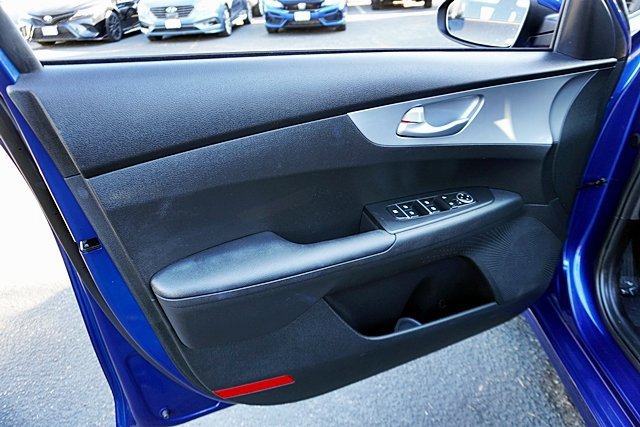 Used 2023 Kia Forte LXS w/ LXS Technology Package FWD image 30