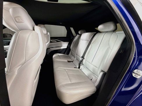 Used 2024 Cadillac Lyriq Luxury AWD/4WD image 23
