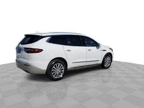 Used 2020 Buick Enclave Essence w/ Sound and Sites Package image 8