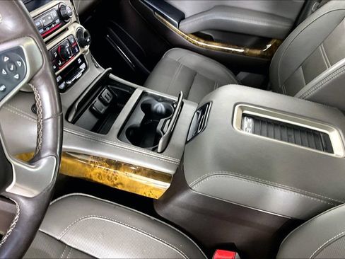Used 2016 GMC Yukon Denali w/ Open Road Package AWD/4WD image 14