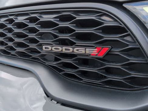 Used 2022 Dodge Durango R/T w/ Blacktop Package AWD/4WD image 11