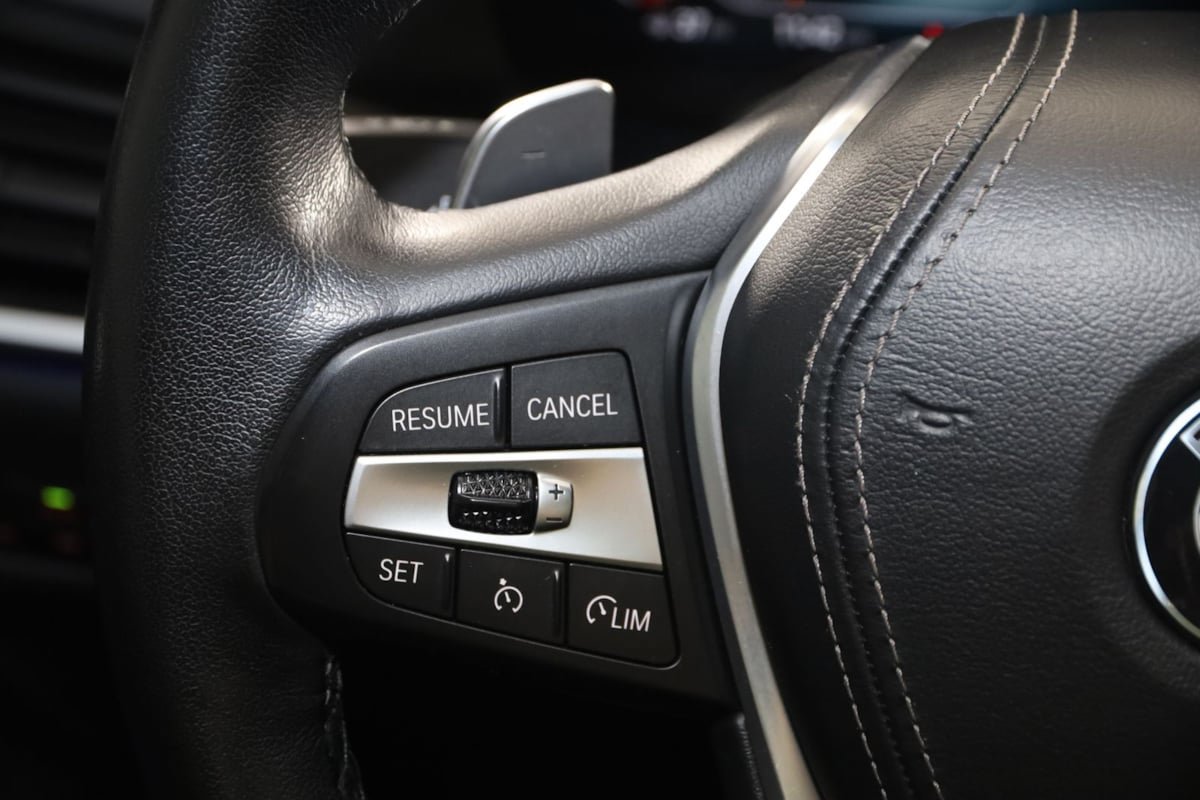 Used 2023 BMW X5 xDrive40i w/ Premium Package AWD/4WD image 34