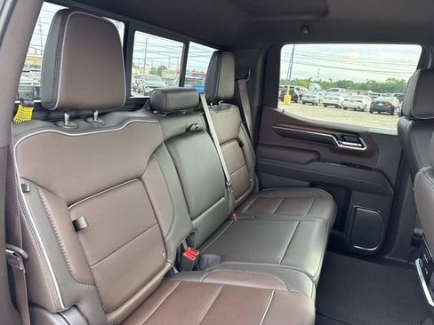 Used 2024 GMC Sierra 1500 Denali w/ Technology Package AWD/4WD image 22