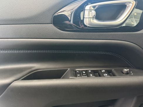 New 2026 Jeep Compass Latitude AWD/4WD image 12