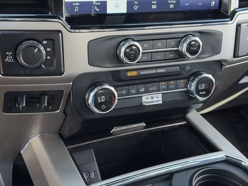 Used 2022 Ford F250 Lariat w/ Tremor Off-Road Package AWD/4WD image 18