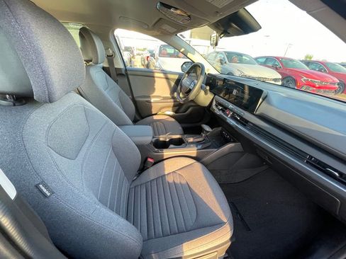 Certified 2025 Kia K4 EX FWD image 25