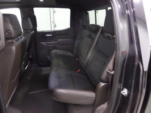 Used 2022 GMC Sierra 1500 Denali w/ Denali Premium Package image 8