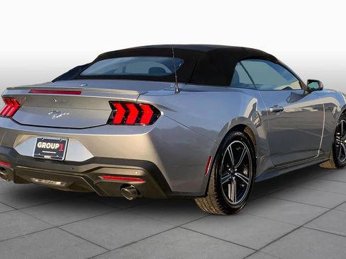 Used 2025 Ford Mustang Premium RWD image 11
