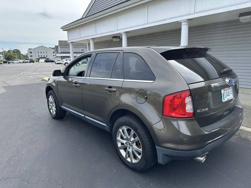 Used 2011 Ford Edge Limited AWD/4WD image 3