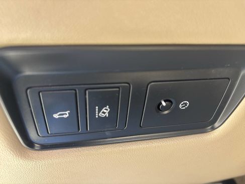 Used 2017 Land Rover Range Rover HSE image 66