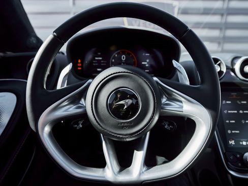 Used 2023 McLaren GT image 48