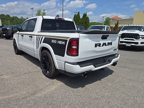 New 2026 RAM 1500 Big Horn AWD/4WD image 3