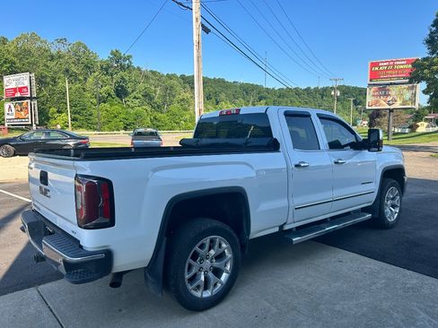 Used 2018 GMC Sierra 1500 SLT w/ Max Trailering Package AWD/4WD image 4