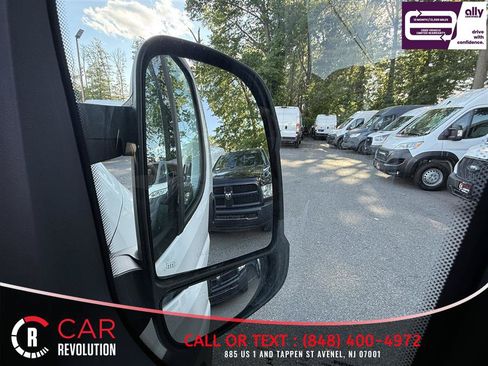 Used 2025 RAM ProMaster 2500 w/ Convenience Group FWD image 32