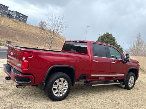 Used 2024 Chevrolet Silverado 2500 High Country AWD/4WD image 10