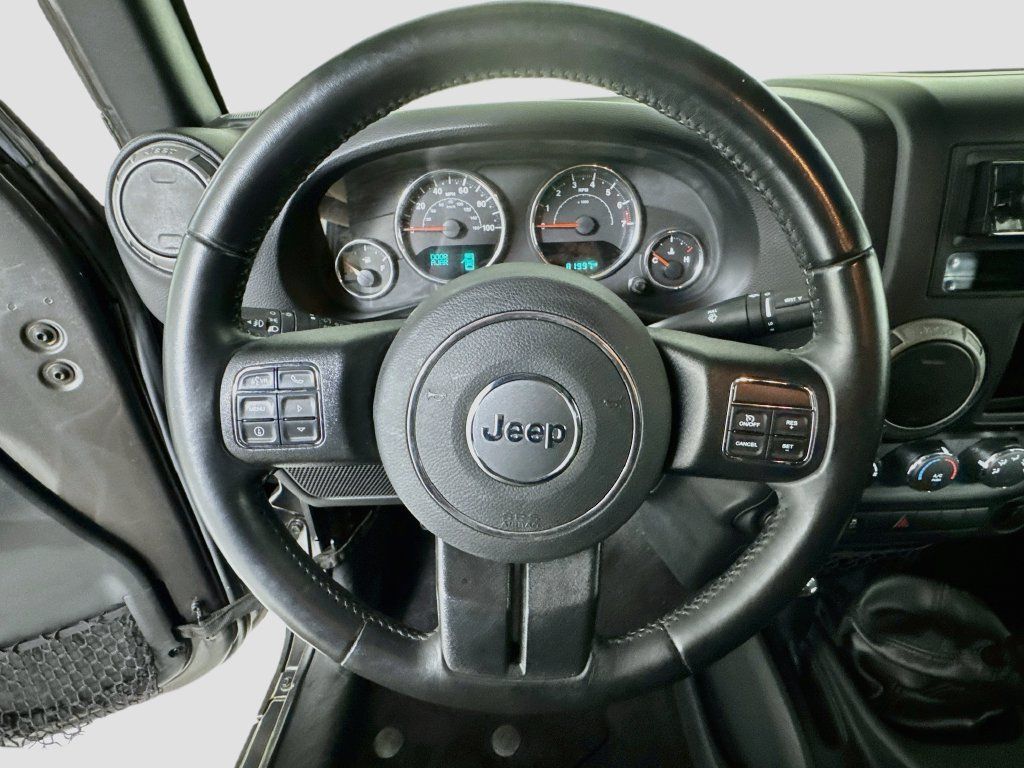 Used 2017 Jeep Wrangler Unlimited Sport w/ Connectivity Group AWD/4WD image 12