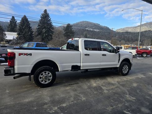 Used 2023 Ford F350 XLT w/ 360-Degree Camera Package image 4