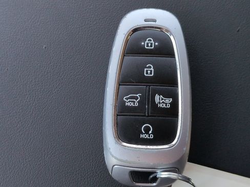 Used 2024 Hyundai Palisade SEL FWD image 29