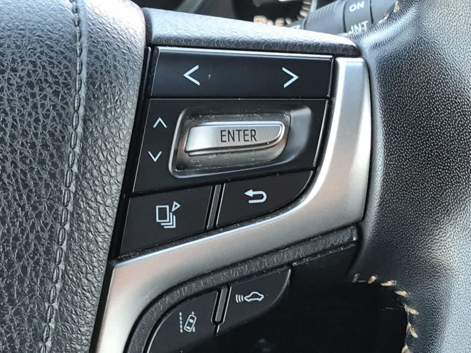 Used 2021 Toyota Land Cruiser Heritage Edition AWD/4WD image 26