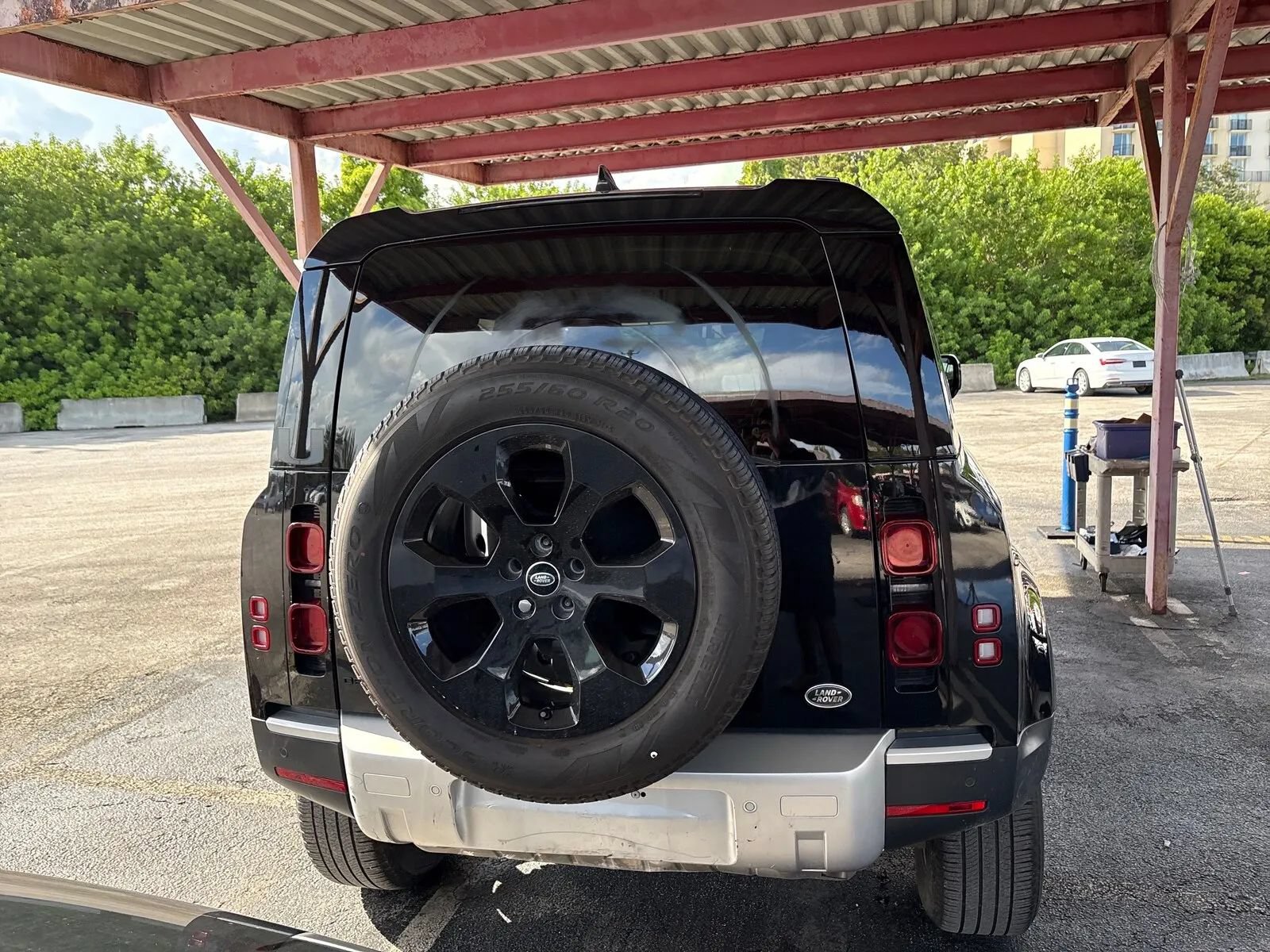 Used 2023 Land Rover Defender 110 S AWD/4WD image 6