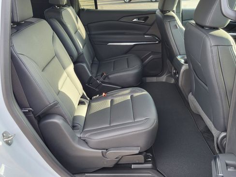 New 2026 Chevrolet Traverse LT w/ Driver Confidence Package FWD image 11