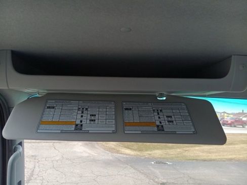 Used 2023 Chevrolet Low Cab Forward 5500XD image 16