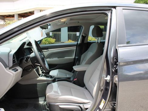 Used 2020 Hyundai Elantra Value Edition FWD image 13