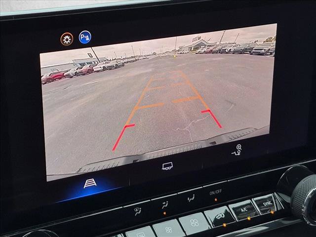 Used 2025 Chevrolet Colorado Trail Boss AWD/4WD image 13