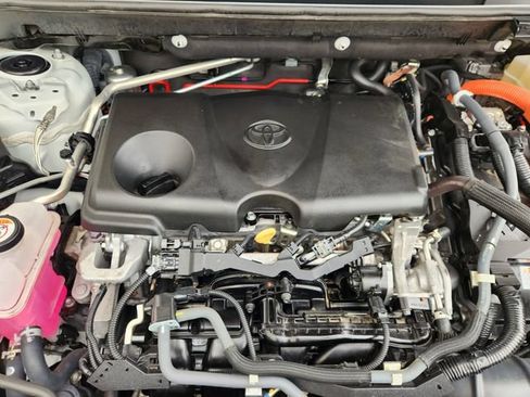 Used 2021 Toyota RAV4 XSE AWD/4WD image 21