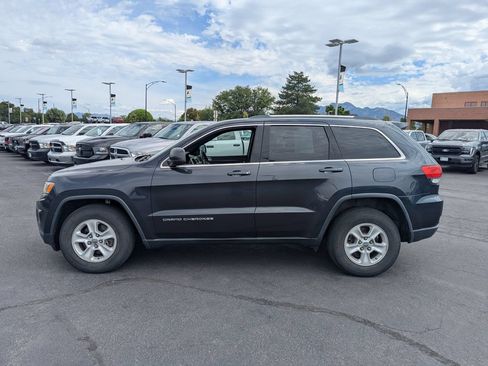 Used 2016 Jeep Grand Cherokee Laredo w/ Quick Order Package 23E AWD/4WD image 8