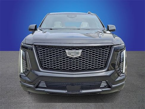 New 2026 Cadillac Escalade ESV Platinum Sport w/ LPO, ONYX Package image 2