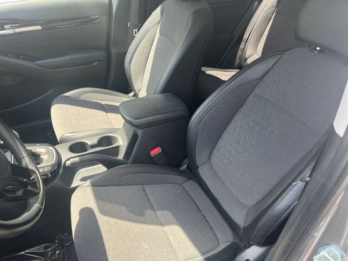 Used 2025 Kia Seltos S image 24