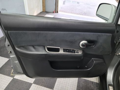 Used 2009 Nissan Versa 1.8 S w/ PWR Pkg image 13