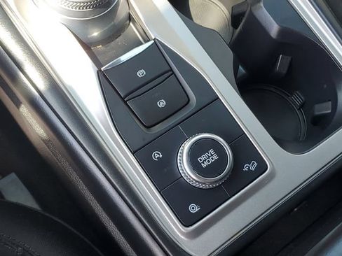 Used 2021 Ford Explorer XLT AWD/4WD image 23