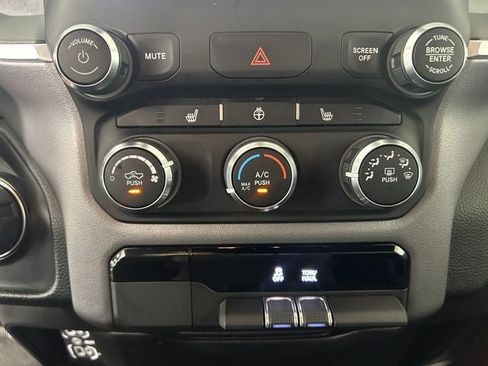 Used 2023 RAM 1500 Big Horn AWD/4WD image 23