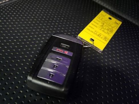 Used 2023 Acura TLX w/ Technology Package image 14