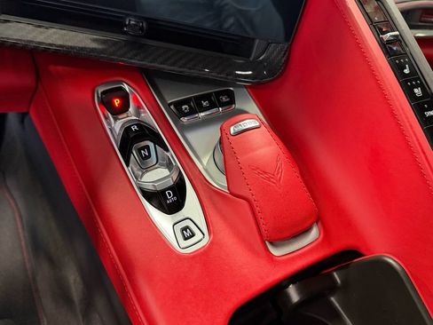 Certified 2024 Chevrolet Corvette Stingray Premium Cpe RWD image 18