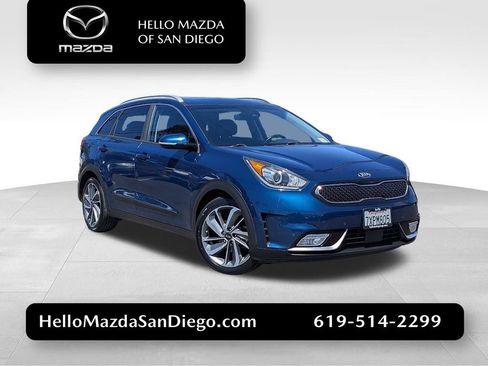Used 2017 Kia Niro Touring w/ Advanced Technology Package FWD image 1
