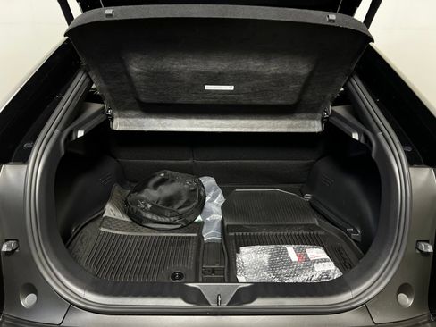 Used 2026 Toyota C-HR AWD/4WD image 25