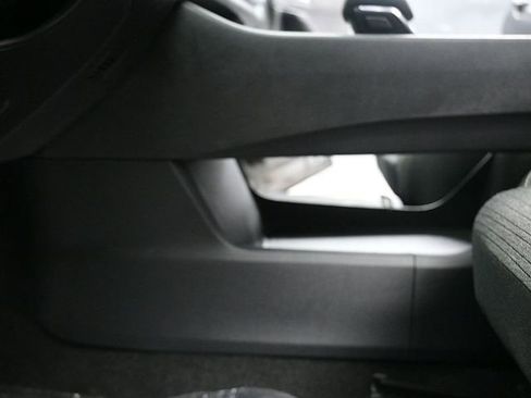 Used 2023 Nissan Rogue SV image 26